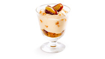 * Honigkuchen-Trifle mit Marzipan-Datteln