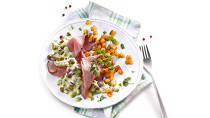 * Spicy Roastbeef mit Wasabi-Tartar-Sauce & krossen Steckrübenwürfeln